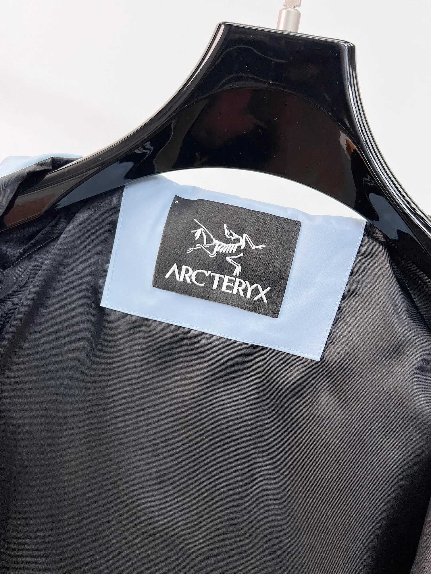 Same Style， ， 2026 New Arrival ， Original Premium Breathable ， ， ， Quality。 ， Sizes：M～3XL
